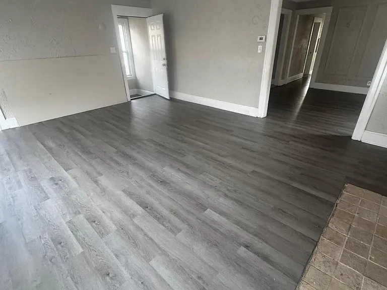 2925 Calvert St — Photo 3