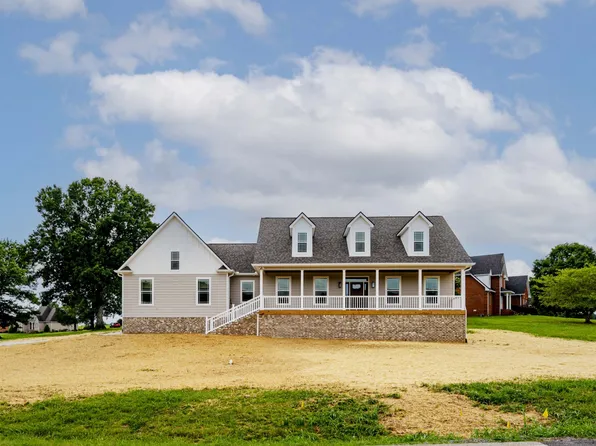 335 Thoroughbred Ln, Hartsville, TN 37074