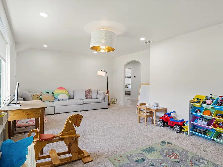 3008 N Britain Rd — Photo 24