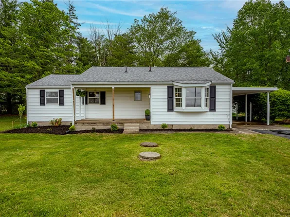 11296 Pansing Rd, Brookville, OH 45309