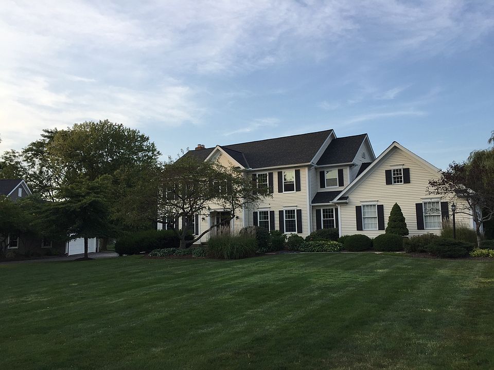 1st image of 24 Annandale Dr