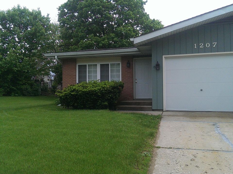 1st image of 1207 Fairwood Dr