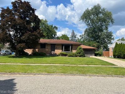 5820 Sutherland Dr, Waterford, MI, 48327