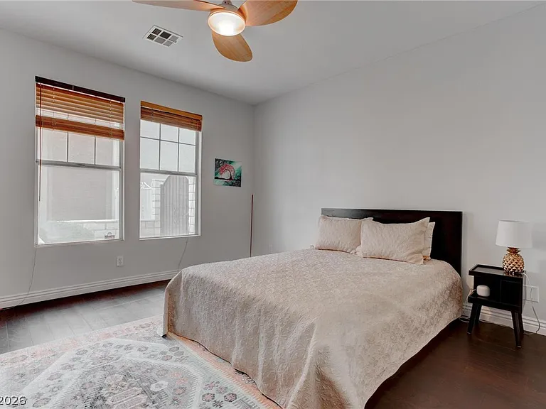 2500 Hacker Dr — Photo 20