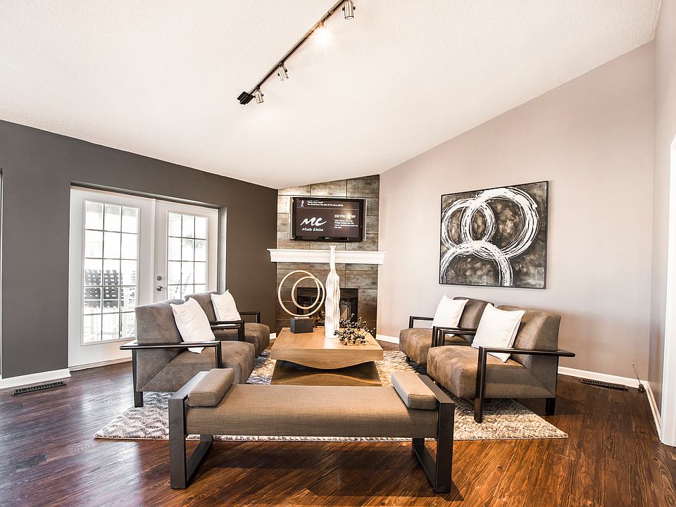 Green Trails Apartments 2800 Windsor Dr Lisle IL Zillow