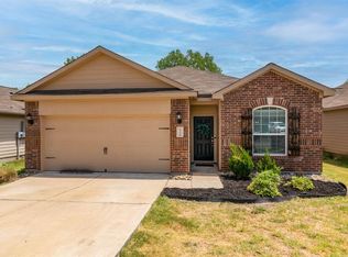 1305 James St, Howe, TX 75459