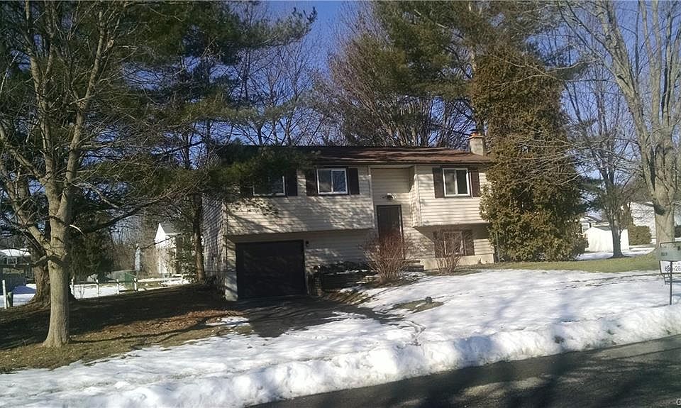 1st image of 8019 Latina Dr