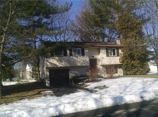 8019 Latina Dr, Clay, NY 13041