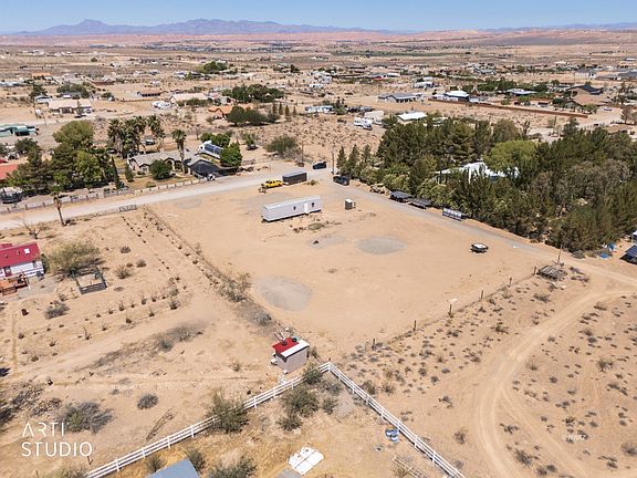 3rd image of Lake Mead Dr