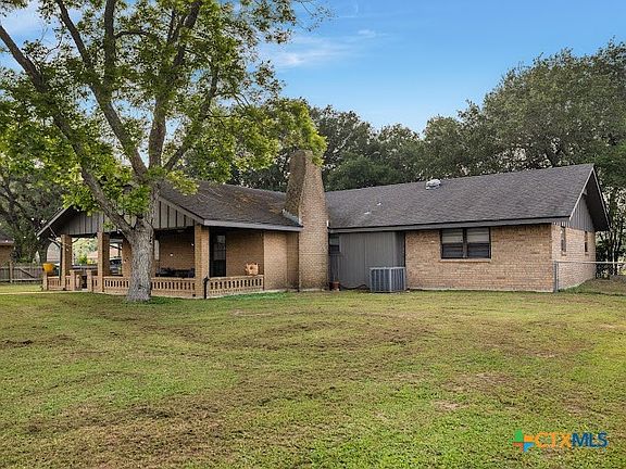 5th image of 906 Mead Rd