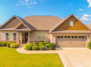 102 Village Trl, Wetumpka, AL 36093
