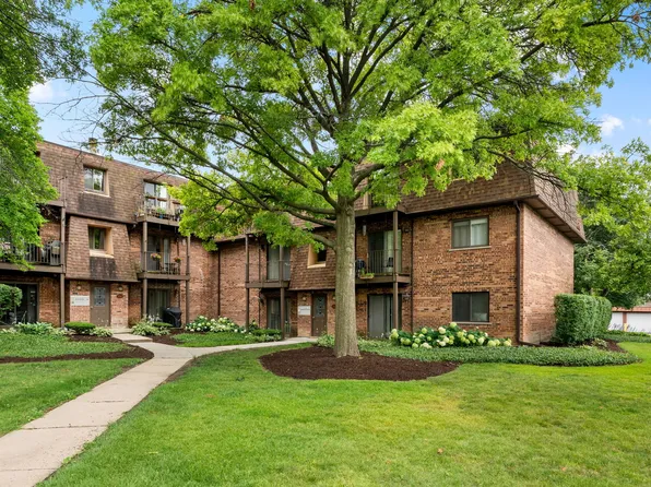 1520 S Fairfield Ave APT 32C, Lombard, IL 60148