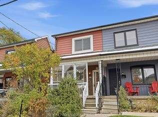 127 Kane Ave, Toronto, ON M6M3N1