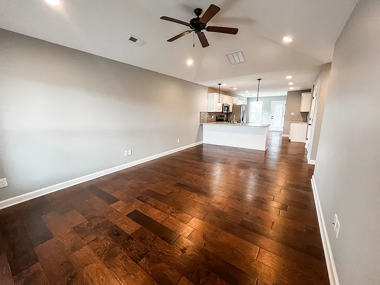 113 Sir Barton Ct — Photo 5