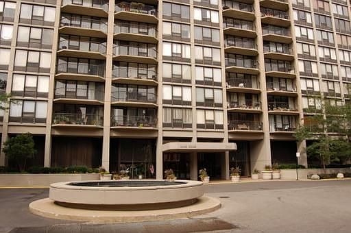 1st image of 1560 N Sandburg Ter APT 403