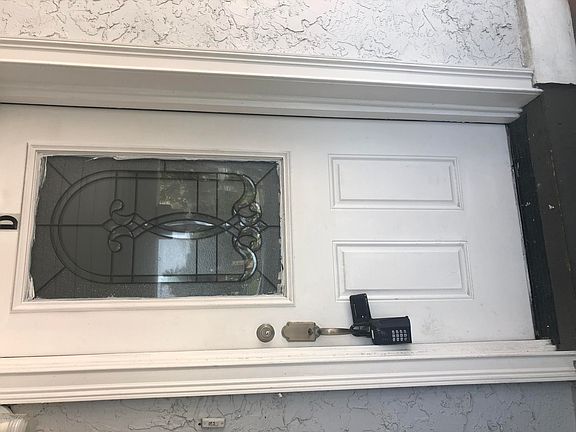 3rd image of 213 12th Ave S APT D