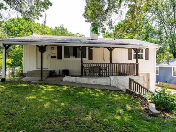 7019 N Pennsylvania Ave, Kansas City, MO 64118
