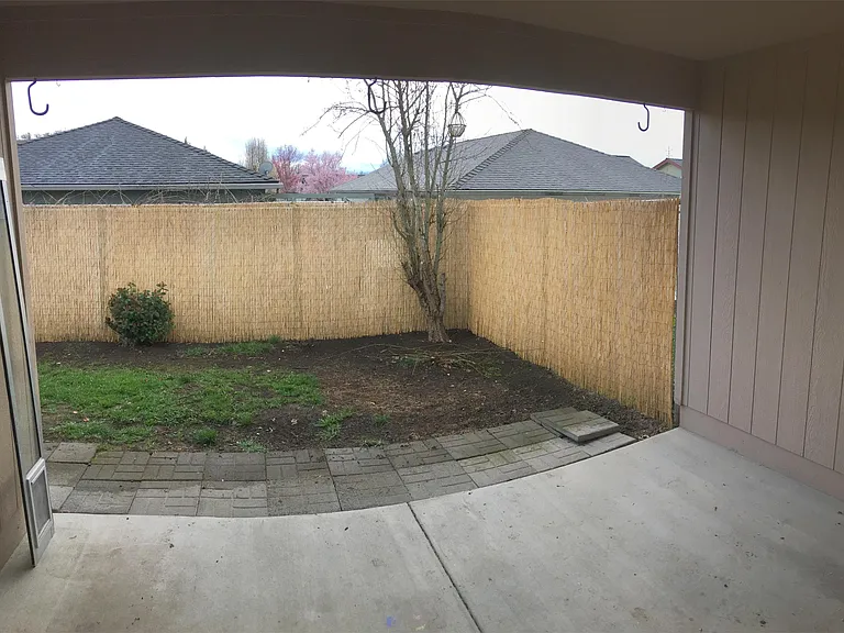 445 Crystal Dr — Photo 20