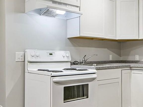 5th image of 1415 S 76th St #3