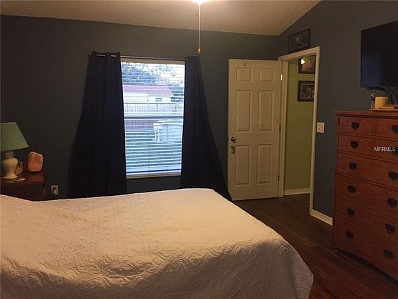 4th image of 4111 37th Ave N