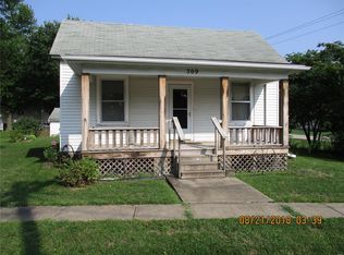 309 S 2nd St, Shelbina, MO 63468