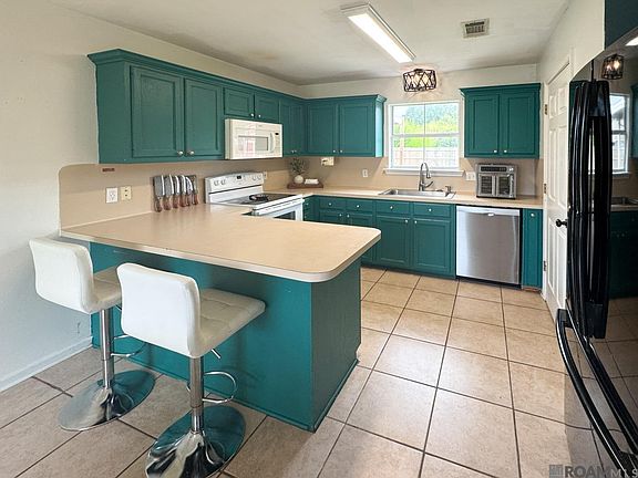 3rd image of 9164 Louis Ave