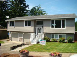 37285 Sandy Heights St, Sandy, OR 97055