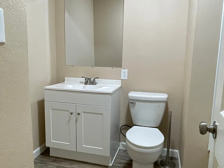 1817 S Sierra Vista Ave — Photo 6