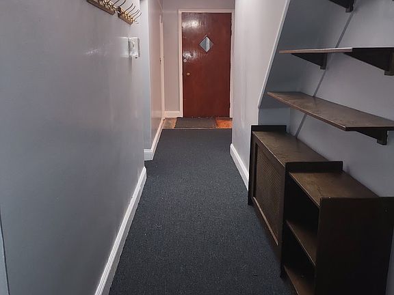 2nd image of 25 Broad St E APT 1