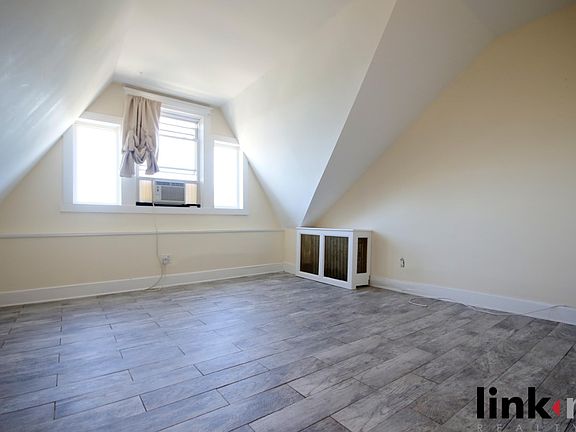 5th image of 506 Warburton Ave APT 3