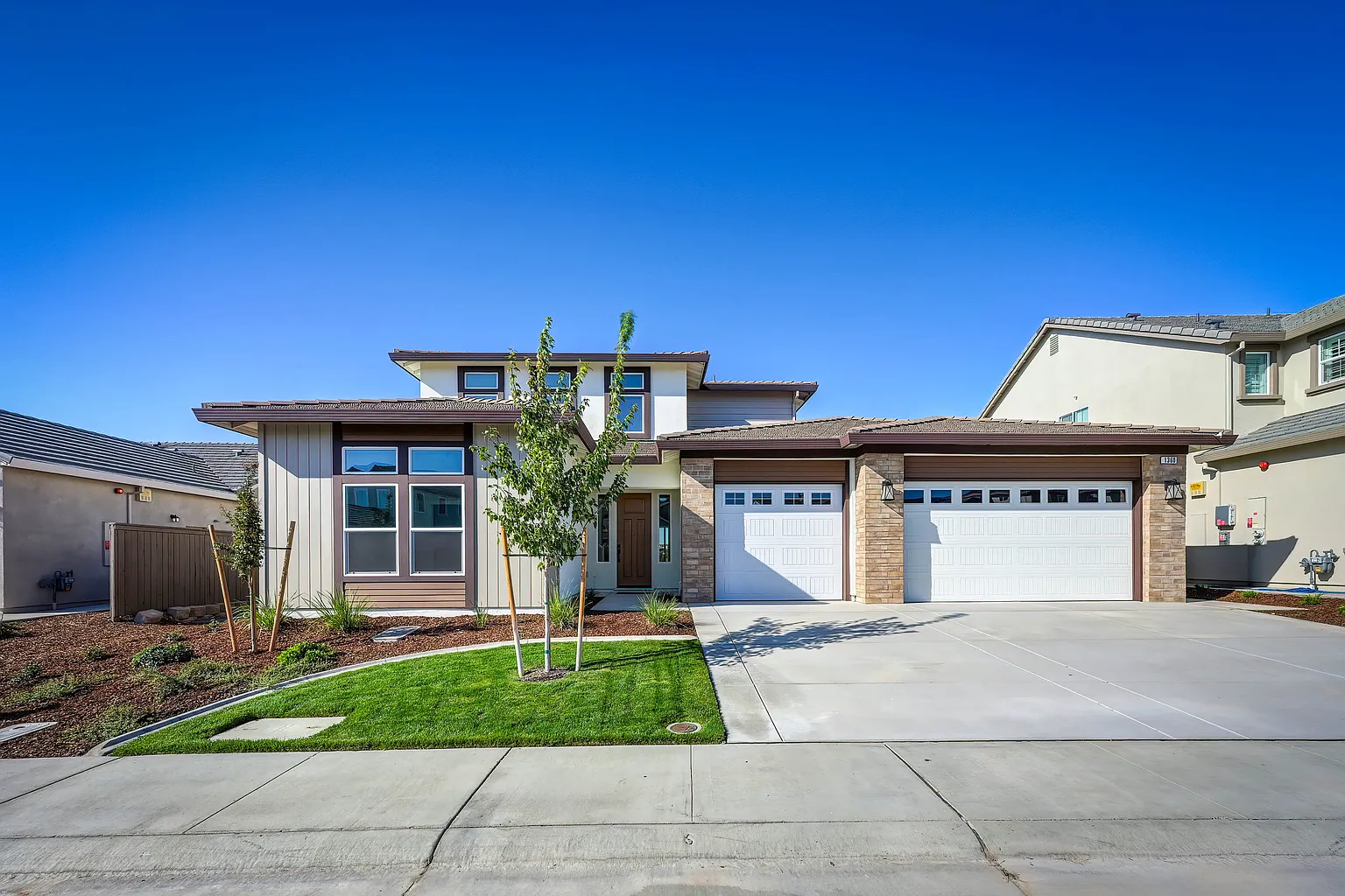 1360 Bear Creek Dr photo 1