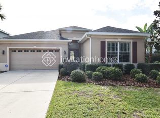 17451 New Cross Cir, Lithia, FL 33547