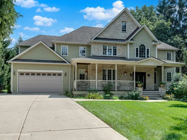 22W155 2nd St, Glen Ellyn, IL 60137