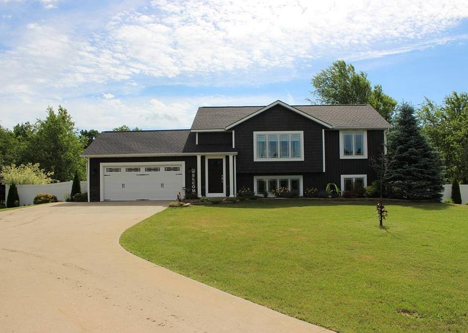 1st image of 8786 Woodwren Dr