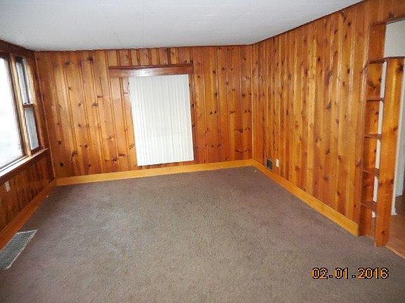 4th image of 4625 Willow Dr