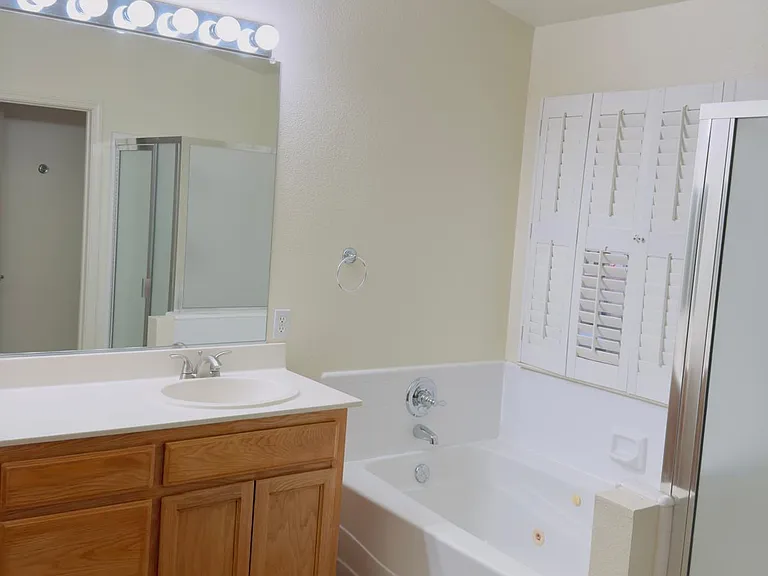 1380 Jones Ln — Photo 15