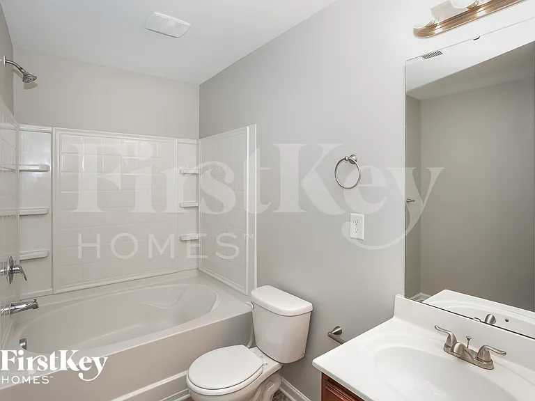 4944 Rockwood Rd — Photo 12