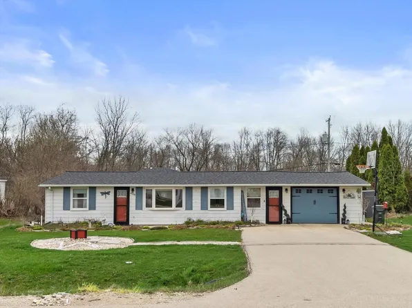 10338 Root River DRIVE, Caledonia, WI 53108
