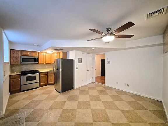 3rd image of 859 Rathbun Ave #1