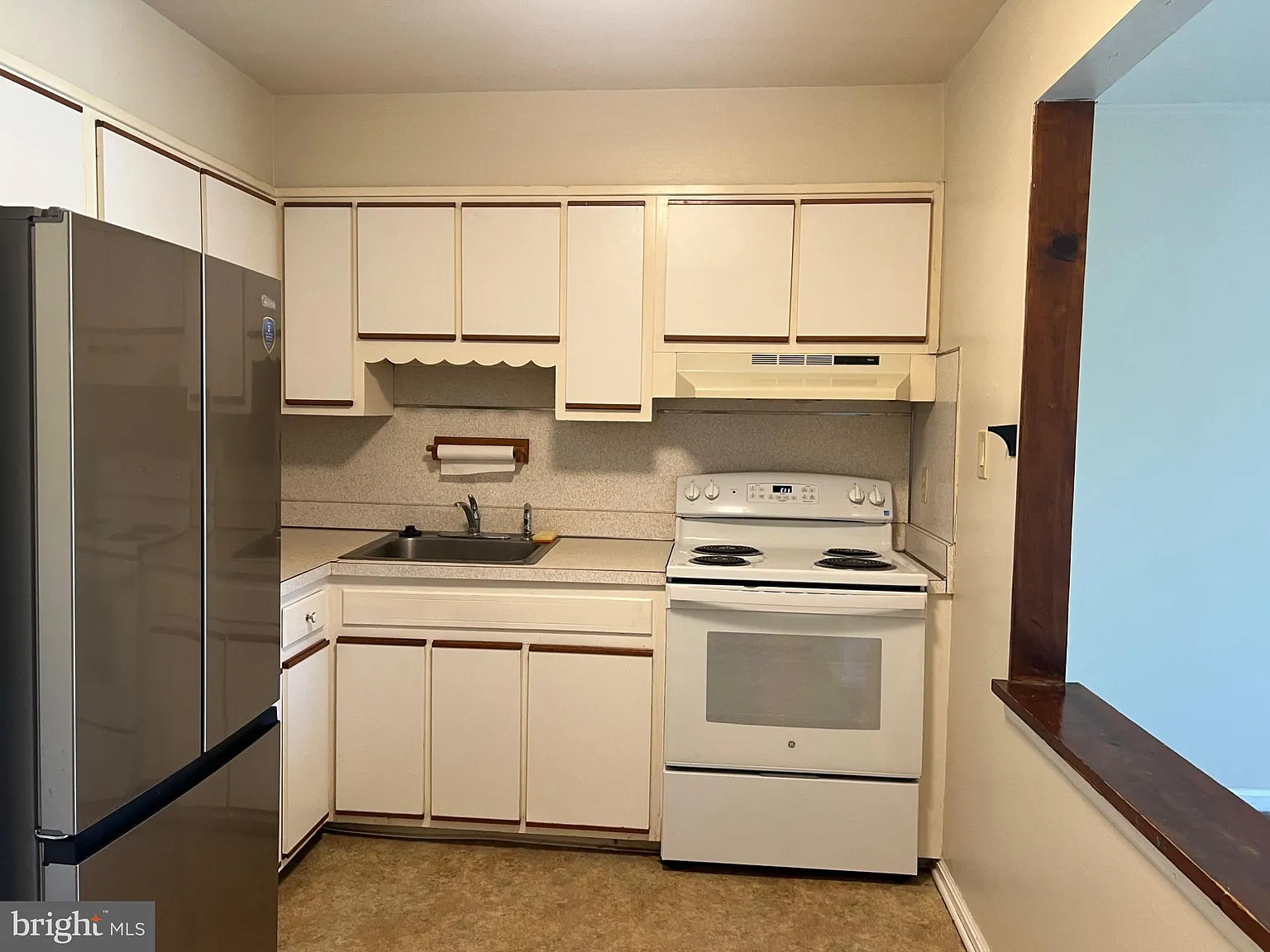 1 bed, 1.0 bath, 556 sqft, $1,395 — Photo 2
