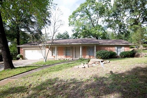 1st image of 2714 Rollingwood Dr