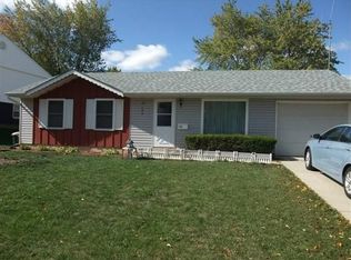 100 Villa Rd, Streamwood, IL 60107