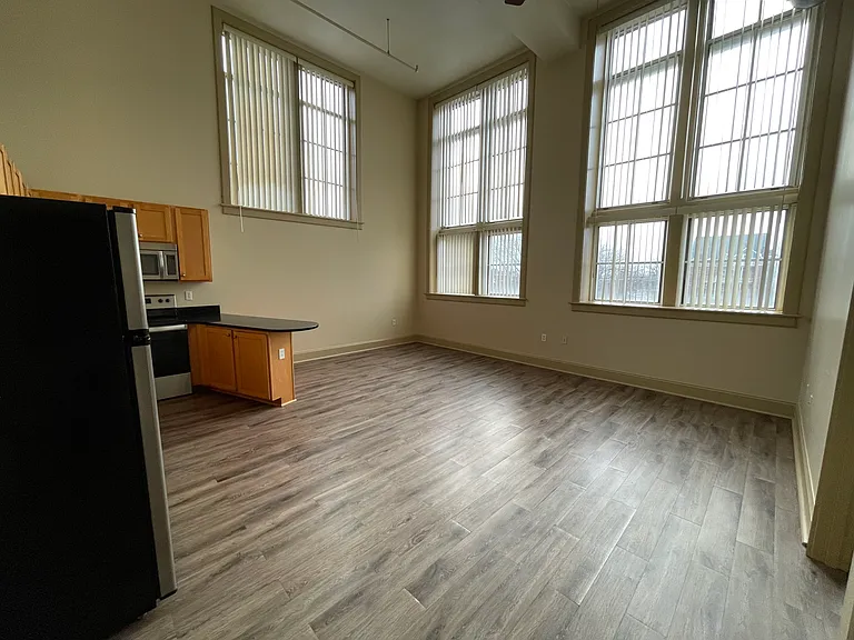 Theresa Park Loft Apartments — Photo 43