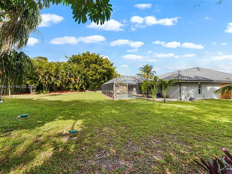 6975 Bianchini Cir — Photo 28