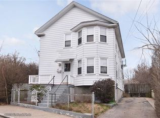 14 Loveday St, Providence, RI 02908