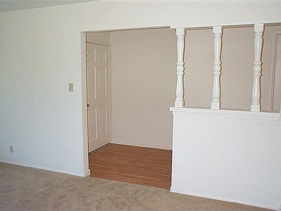 2nd image of 813 Elm Dr