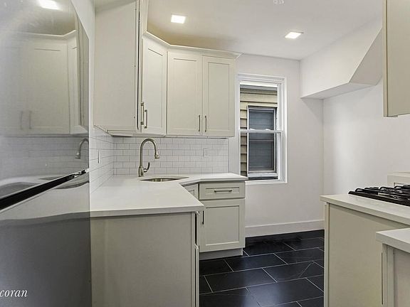 4th image of 707 Ditmas Ave