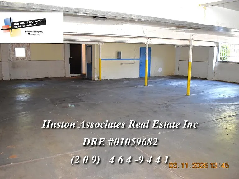 404 W Oak St #2 — Photo 8