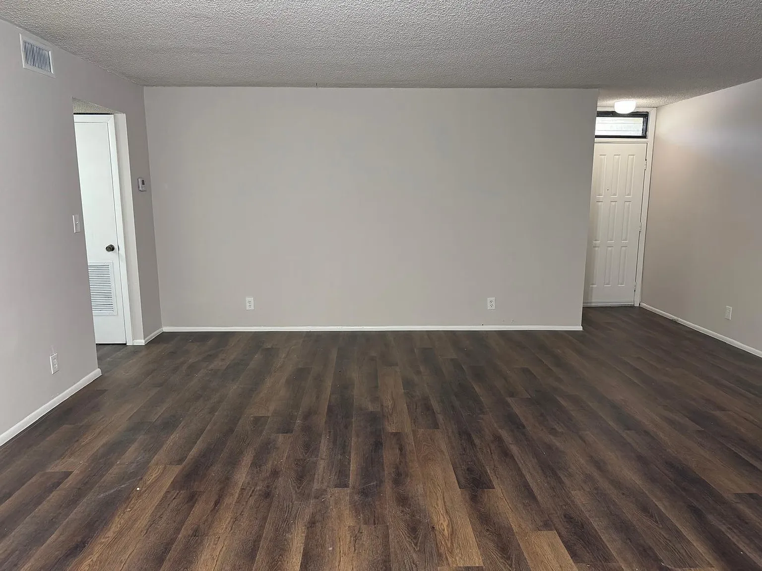2 bed, 2.0 bath, 1218 sqft, $2,000 — Photo 4