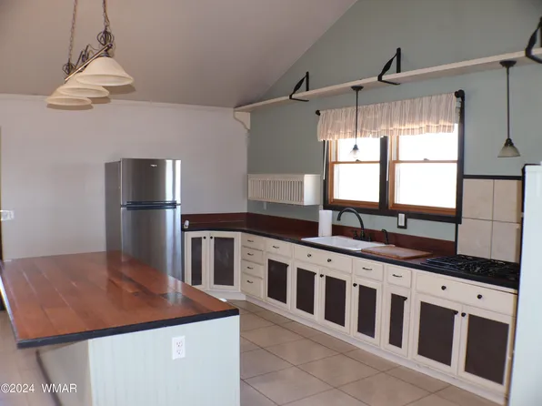 627 W Darlene Ln, Snowflake, AZ 85937